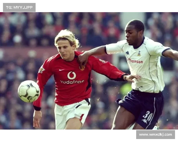 回顾曼联时期弗兰技惊四座的经典比赛与历史瞬间解析全景呈现魅力